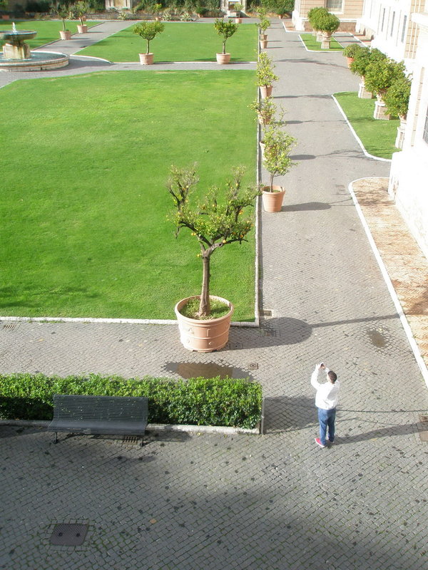 PB300421.jpg
