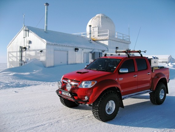 Toyota_Hilux.jpg